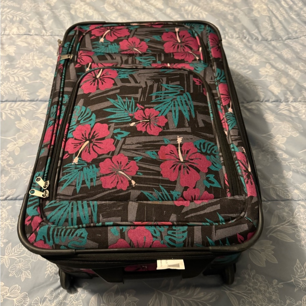 Hawaii print carry on luggage 21”